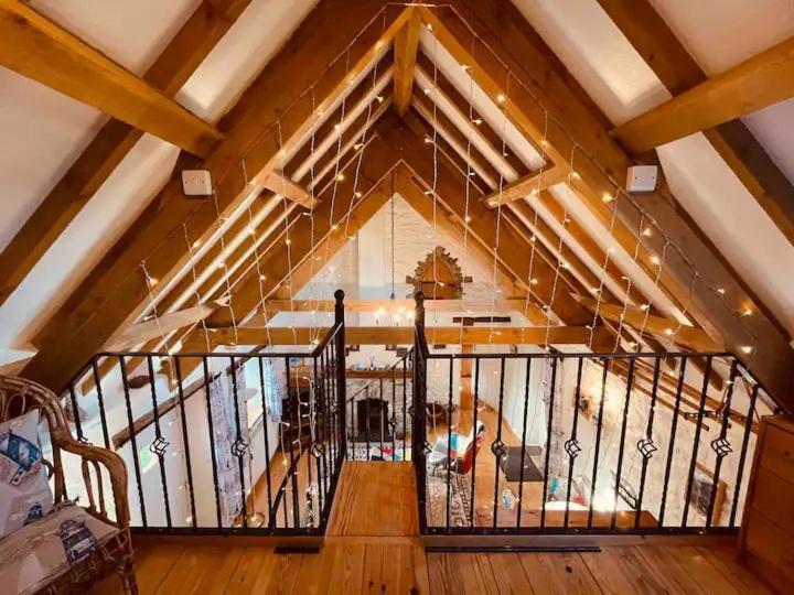 The Dairy @ Trefechan Wen Goodwick Extérieur photo