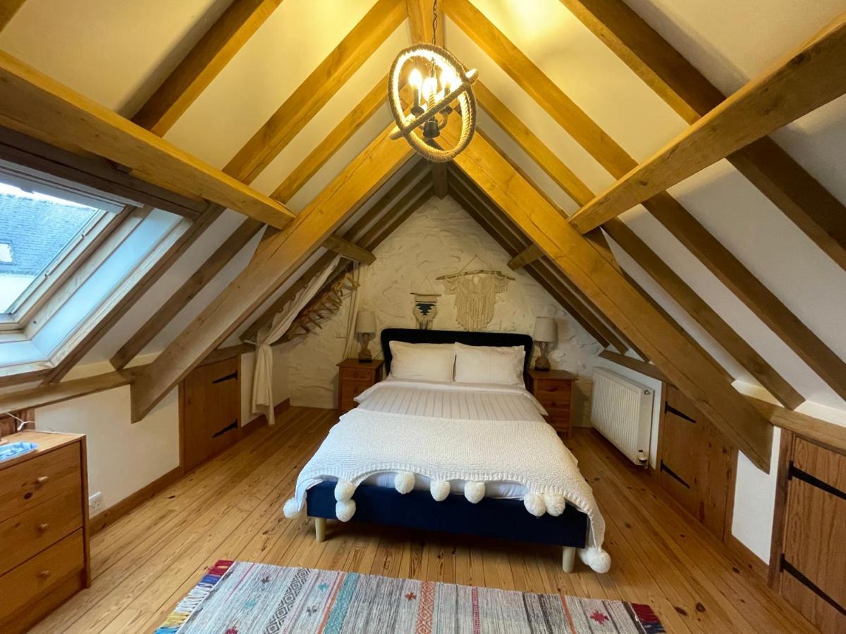 The Dairy @ Trefechan Wen Goodwick Extérieur photo