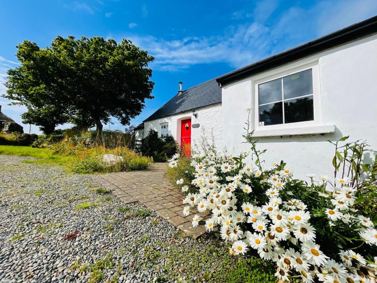 The Dairy @ Trefechan Wen Goodwick Extérieur photo